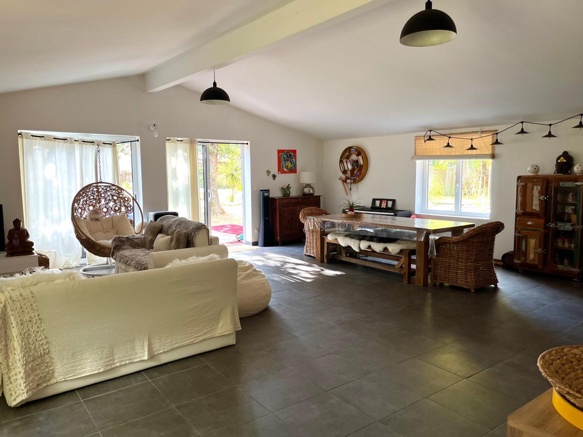 House De La Canopee, Swimming Pool, Lake, Forest, Large Garden And Wifi هورتين المظهر الخارجي الصورة